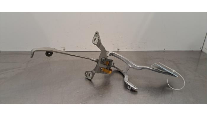 Charnière hayon BMW 3-Série