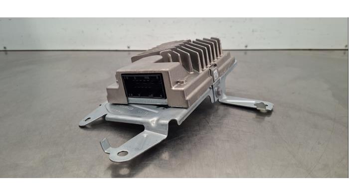 Amplificateur radio BMW 2-Série
