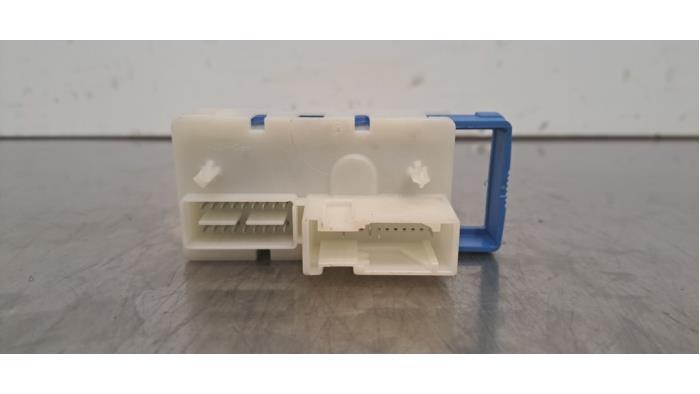 Boîte à fusibles BMW X3