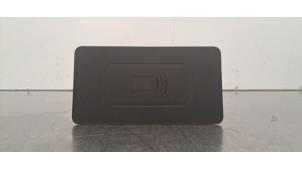 Gebruikte Draadloze oplader BMW X3 (G01) xDrive 20d 2.0 TwinPower 16V Mild Hybrid Prijs € 30,25 Inclusief btw aangeboden door Autohandel Didier