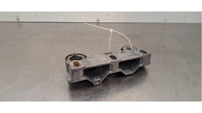 Support moteur Peugeot 3008