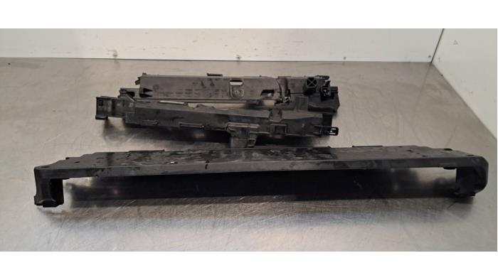 Panneau avant BMW 3-Série