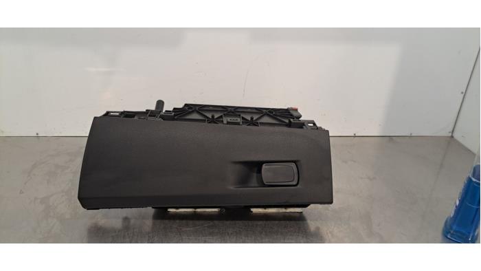 Boîte à gants BMW 2-Série