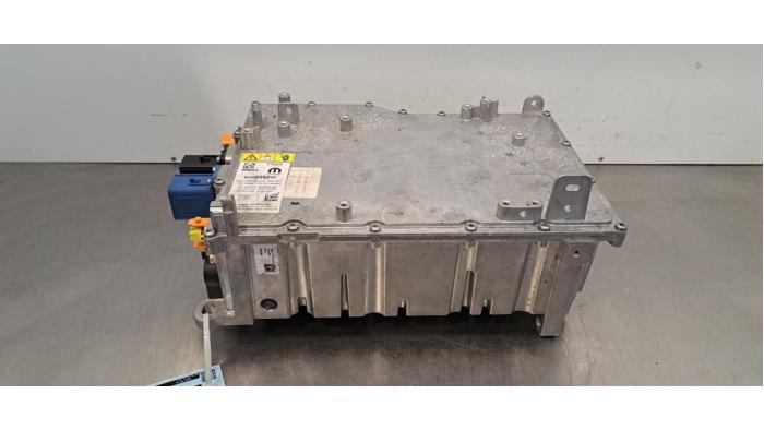 Chargeur embarqué Peugeot 5008