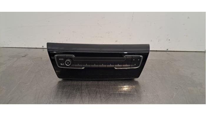 Panneau commande radio BMW 2-Série