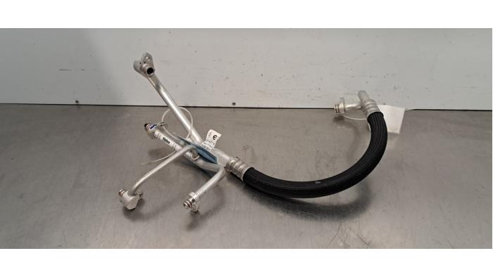 Tuyau clim Peugeot 5008