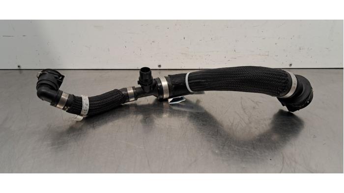 Tuyau radiateur Peugeot 5008