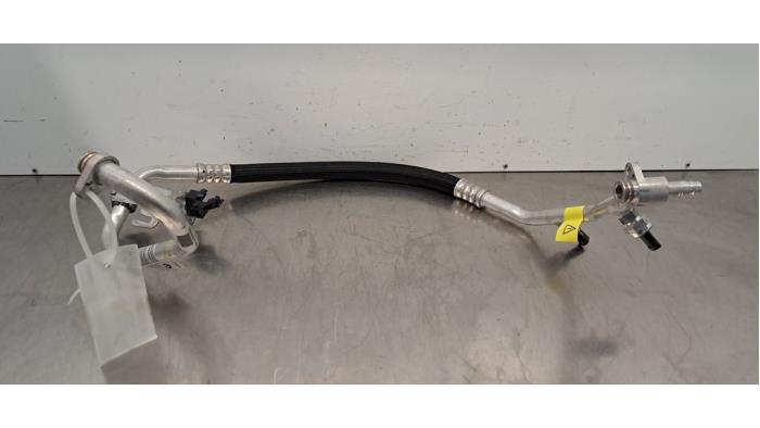 Tuyau clim Peugeot 5008