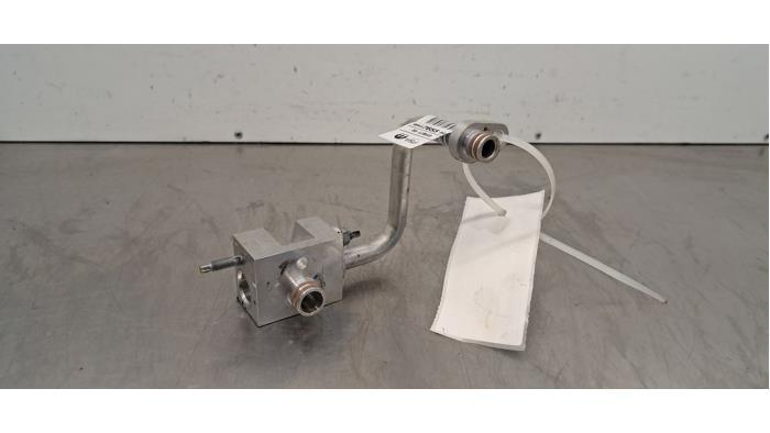 Tuyau clim Peugeot 5008