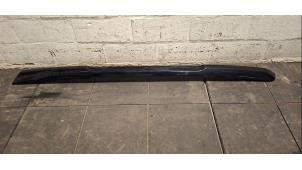 Gebruikte Roofrail rechts Citroen C3 (CB/CC) ë-C3 44 kWh Prijs € 133,10 Inclusief btw aangeboden door Autohandel Didier