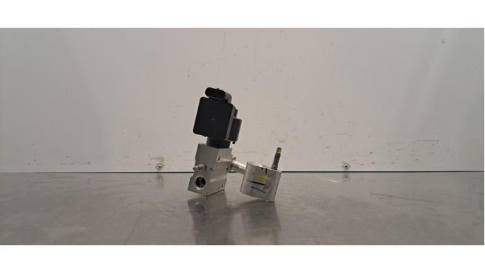 Tuyau clim Peugeot 5008