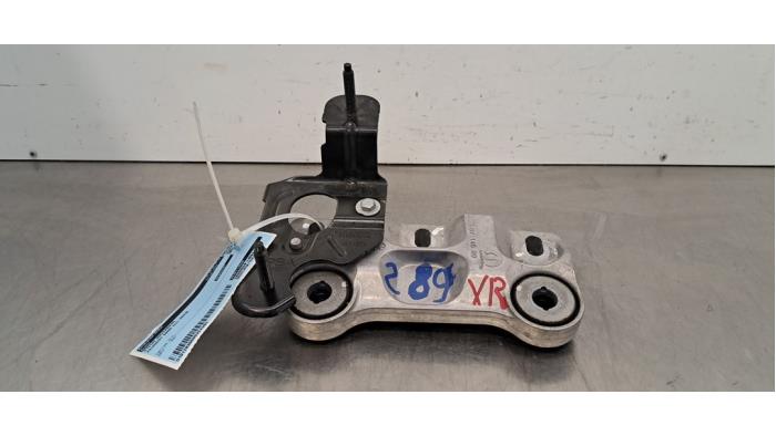 Support (divers) Peugeot 5008