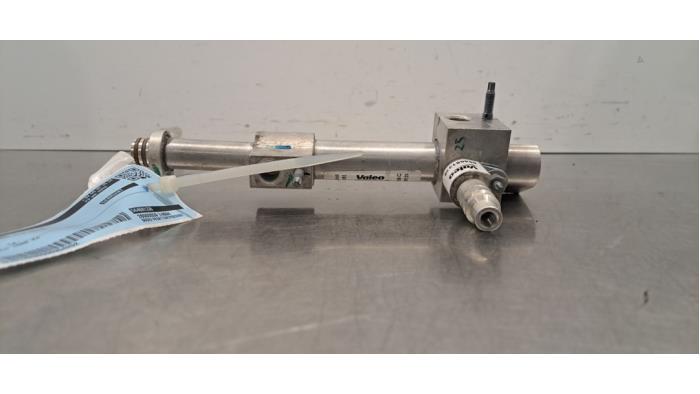 Tuyau clim Peugeot 5008