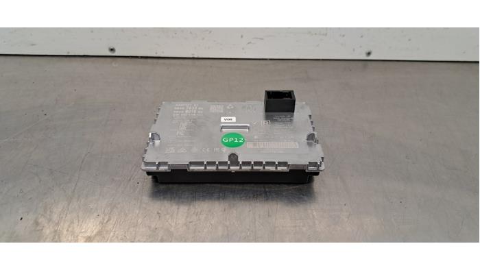 Chargeur sans fil Peugeot 5008