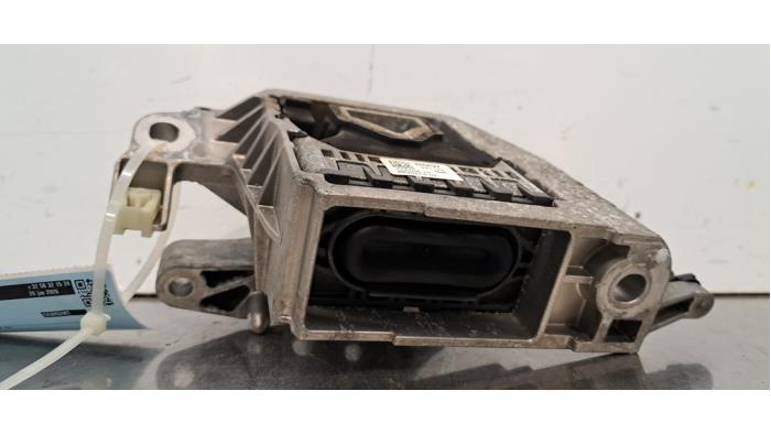 Motorsteun van een BMW 1 serie (F40) 128ti 2.0 TwinPower 16V 2023