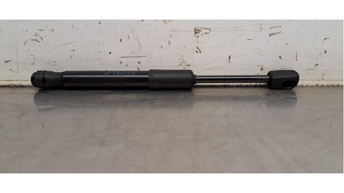 Gasdemper Motorkap rechts van een BMW 1 serie (F40) 128ti 2.0 TwinPower 16V 2023