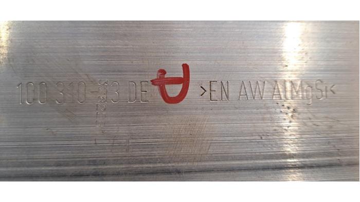 Bumperframe achter van een BMW 1 serie (F40) 128ti 2.0 TwinPower 16V 2023