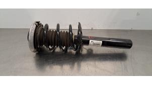 Gebruikte Schokdemper links-voor BMW 1 serie (F40) 128ti 2.0 TwinPower 16V Prijs € 133,10 Inclusief btw aangeboden door Autohandel Didier