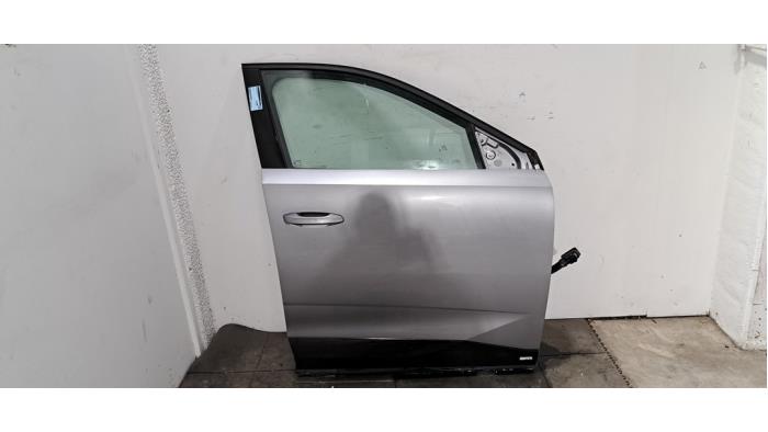 Portière 4portes avant droite Peugeot 5008