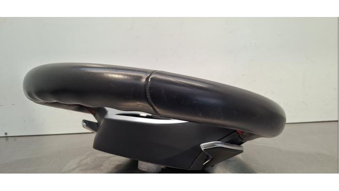 Stuurwiel van een BMW 1 serie (F40) 128ti 2.0 TwinPower 16V 2023