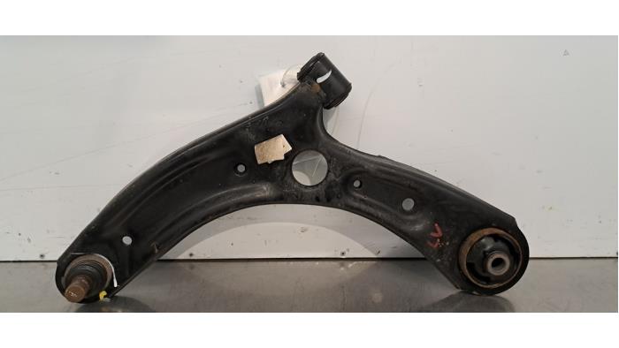 Bras de suspension avant gauche Kia Picanto