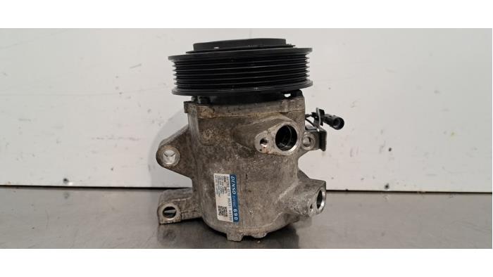 Pompe clim Suzuki Swift