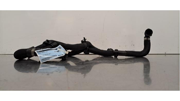 Tuyau radiateur Peugeot 3008