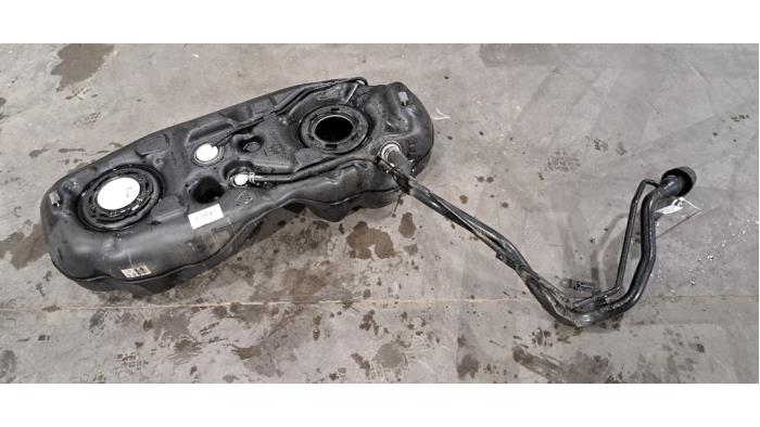 Réservoir de carburant Nissan X-Trail