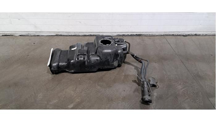 Réservoir de carburant Renault Alaskan