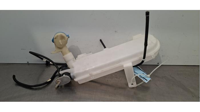 Réservoir lave-glace avant Peugeot 5008