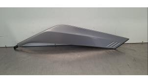 Gebruikte Stijl links-achter Peugeot 5008 III (KA/KB/KC) e-5008 73 kWh Prijs € 30,25 Inclusief btw aangeboden door Autohandel Didier