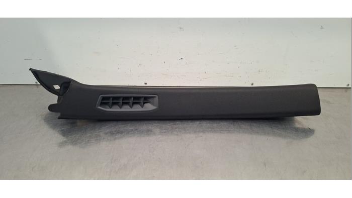 Montant avant droit Peugeot 5008