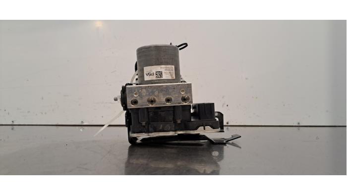 Pompe ABS Peugeot 5008