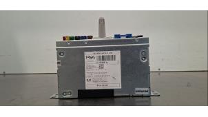 Gebruikte Radio module Peugeot 308 SW (F4/FC/FN/FR) 1.2 12V PureTech 130 Prijs € 199,65 Inclusief btw aangeboden door Autohandel Didier