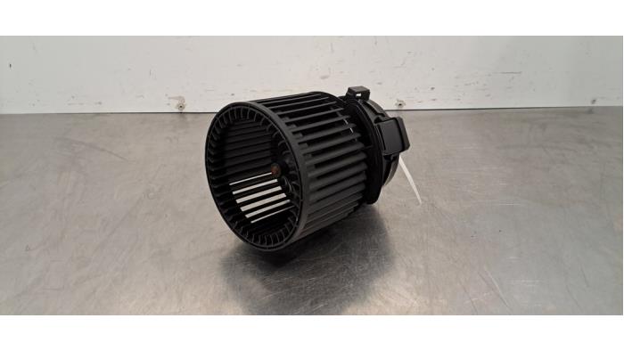 Moteur de ventilation chauffage Peugeot 308