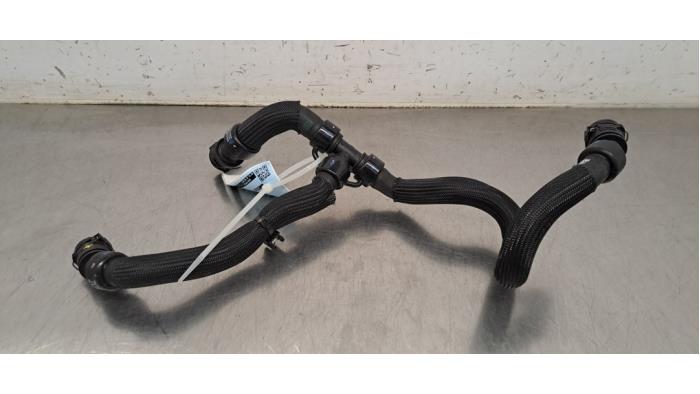 Tuyau radiateur Peugeot 5008