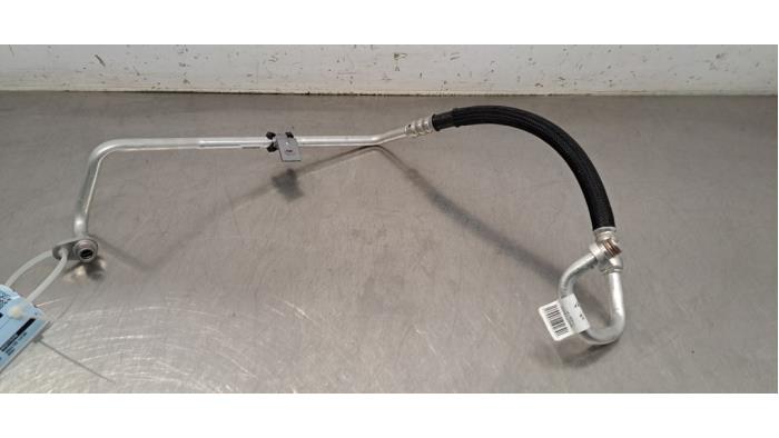 Tuyau clim Peugeot 5008