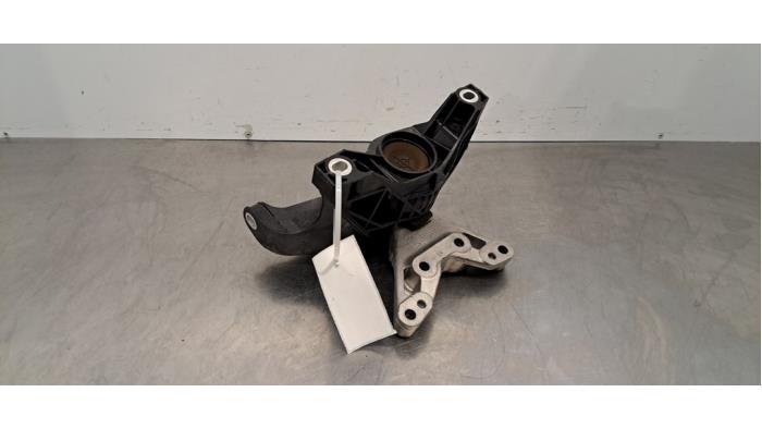 Support moteur Peugeot 5008