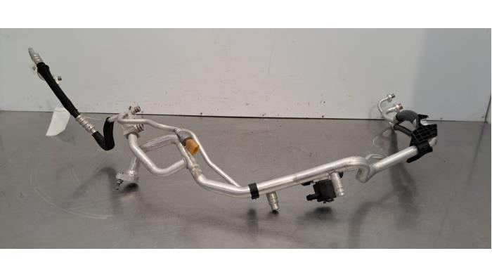 Tuyau clim Peugeot 5008