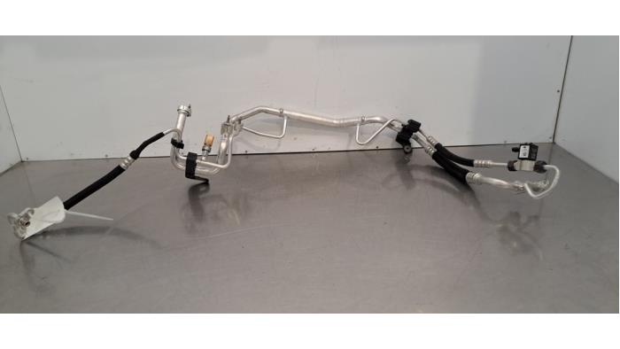 Tuyau clim Peugeot 5008