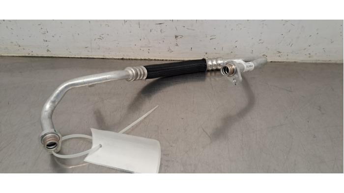 Tuyau clim Peugeot 5008