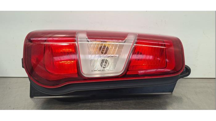 Feu arrière gauche Citroen Berlingo