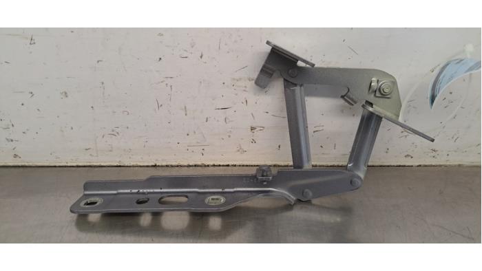 Charnière capot Peugeot 3008