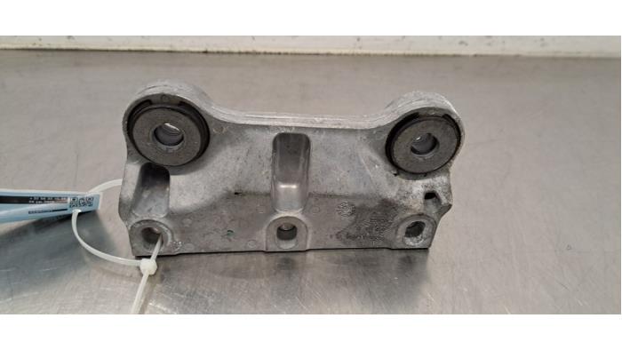 Support (divers) Peugeot 3008