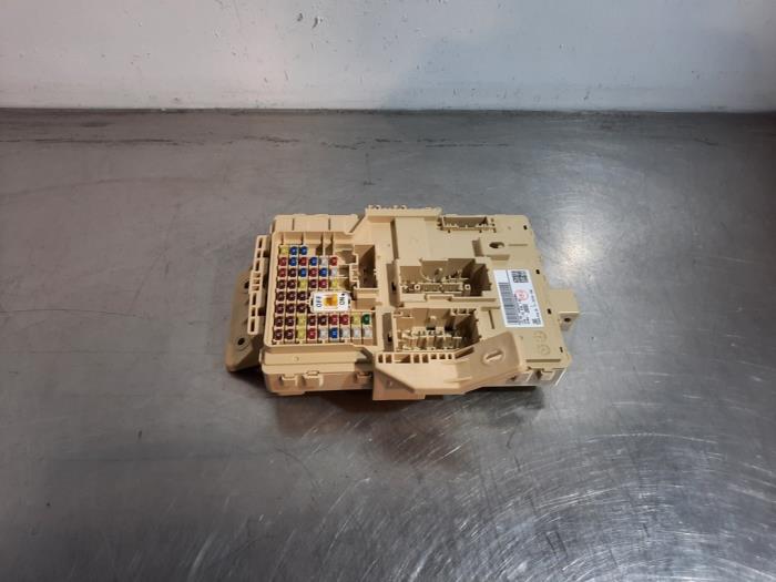 Boîte à fusibles Hyundai Kona