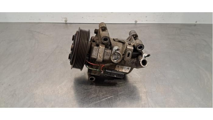 Pompe clim Citroen Berlingo