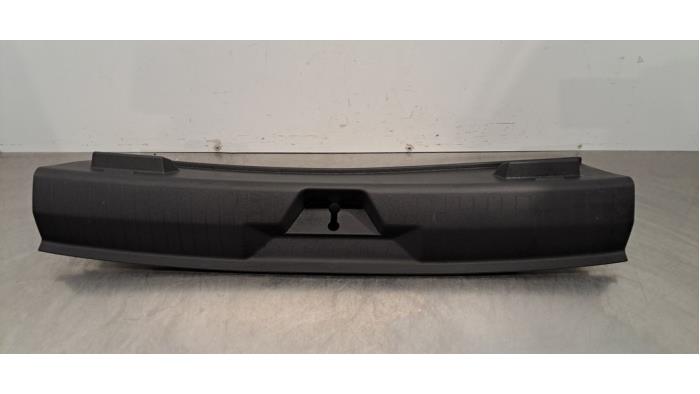 Couverture capteur serrure arrière Opel Astra