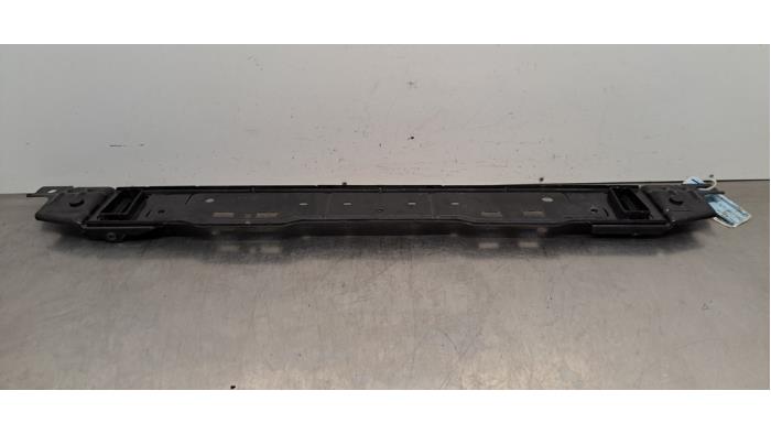 Barre radiateur Peugeot 308