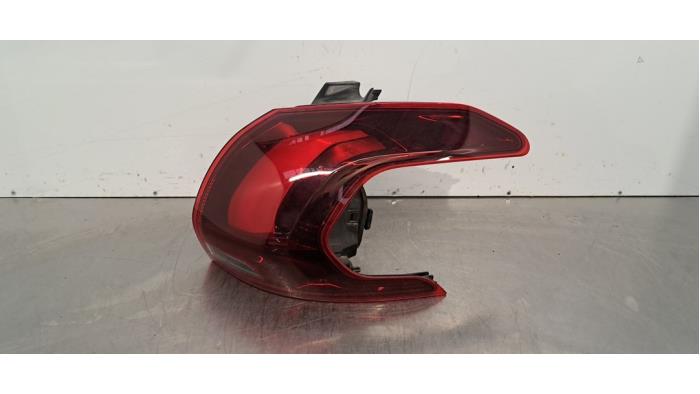 Feu arrière droit Peugeot 2008