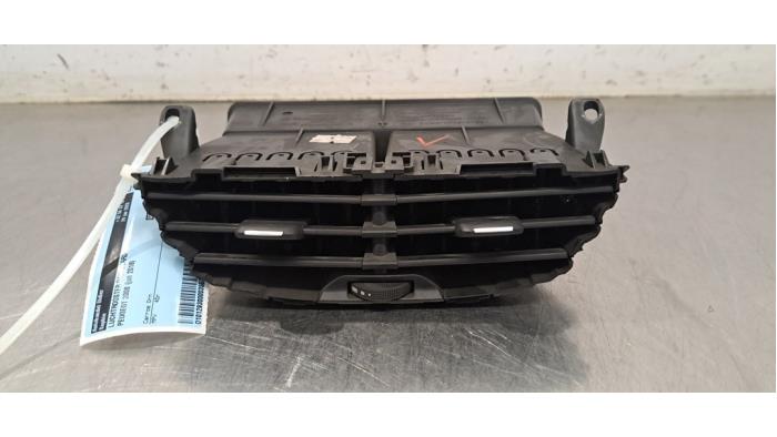 Grille aération tableau de bord Peugeot 2008